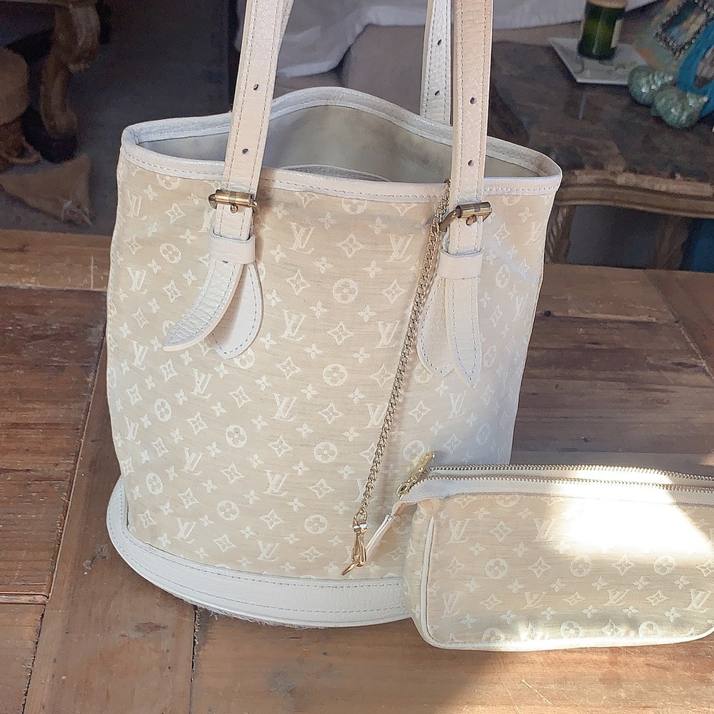 Louis Vuitton bucket bag